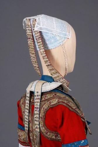 Coiffe ''borledenn'', de Quimper (fin XIXe) (MDB, 1959.4.1.)