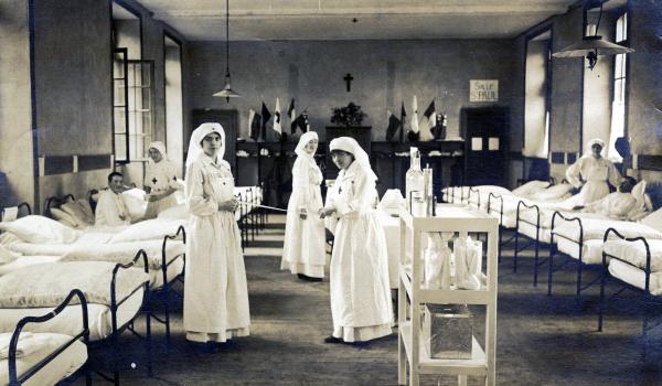 Découvrez un nouvel espace en ligne sur les archives hospitalières