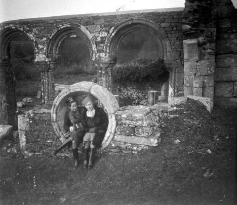 Ruines de la chapelle de Languidou, vers 1935 (1Num1 6487)