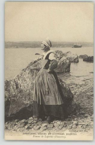 Femme en costume de Loperhet [début XXe] (2 Fi 140/4)